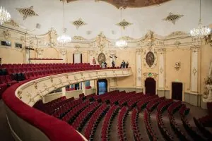 Ekskursija kinoteātrī Splendid Palace (latviski)